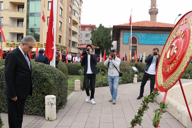 Konya Valili�i �elengi3