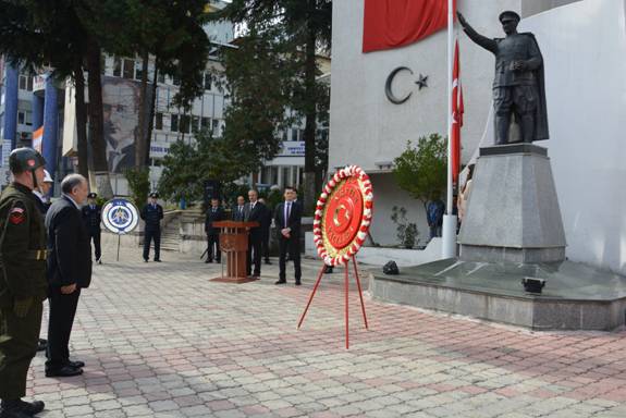 Artvin Valilik �elengi